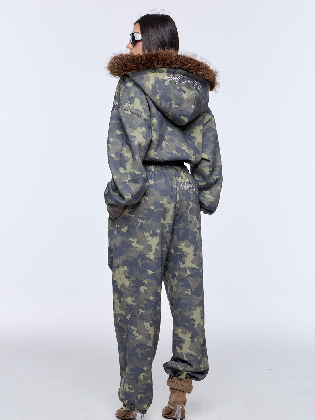 BUM STUDIO Muted Camouflage Distressed Embroidered Women's Cropped Zip Tracksuit Sets