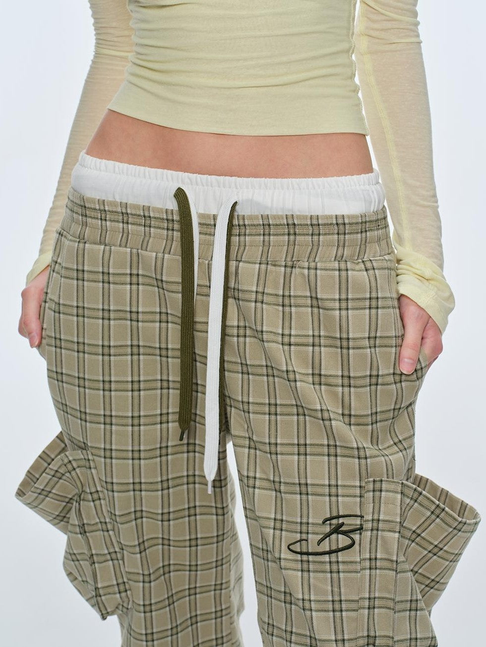 BUM STUDIO Plaid Loose Cuffable Low Rise Polyester Women's Flare Pants