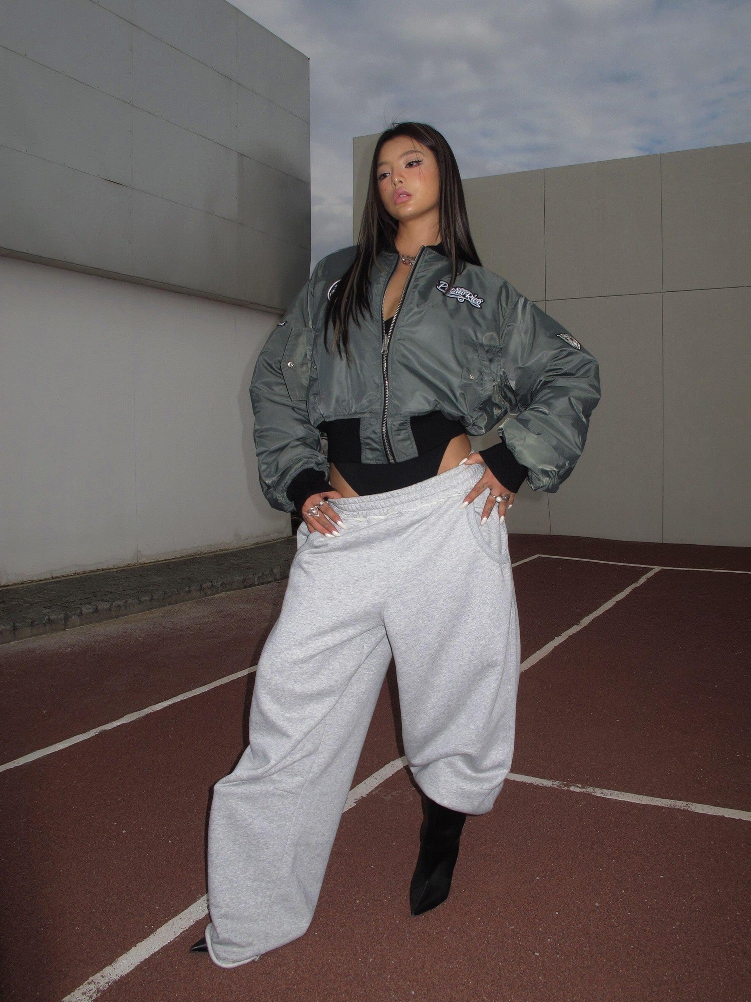 BUM STUDIO Reversible Quilted Padded Letter Patch Women's Nylon Short Baseball Jackets