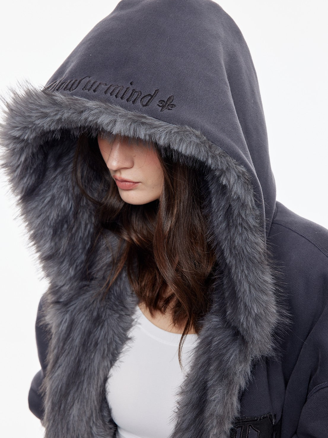 BUM STUDIO Silver Fox Faux Fur Reversible Embroidered Thick Women's Zip-up Hoodies