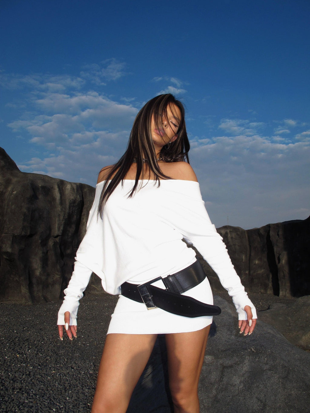 BUM STUDIO White Asymmetric 45 Cut High Waist Knit Women's Off-shoulder Mini Dresses