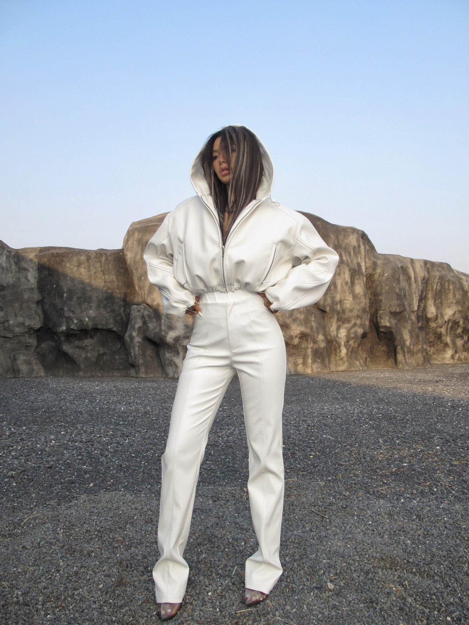 BUM STUDIO White Litchi Texture Heavy Padded Oversized Short Zip Women's Pu Leather Jackets