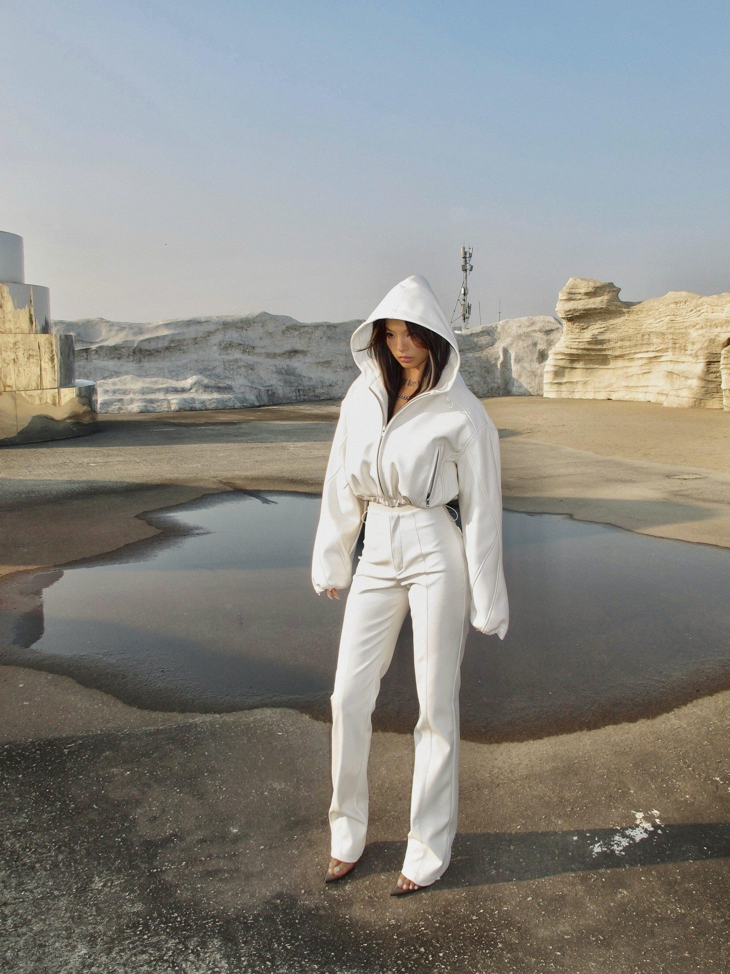 BUM STUDIO White Litchi Texture Heavy Padded Oversized Short Zip Women's Pu Leather Jackets