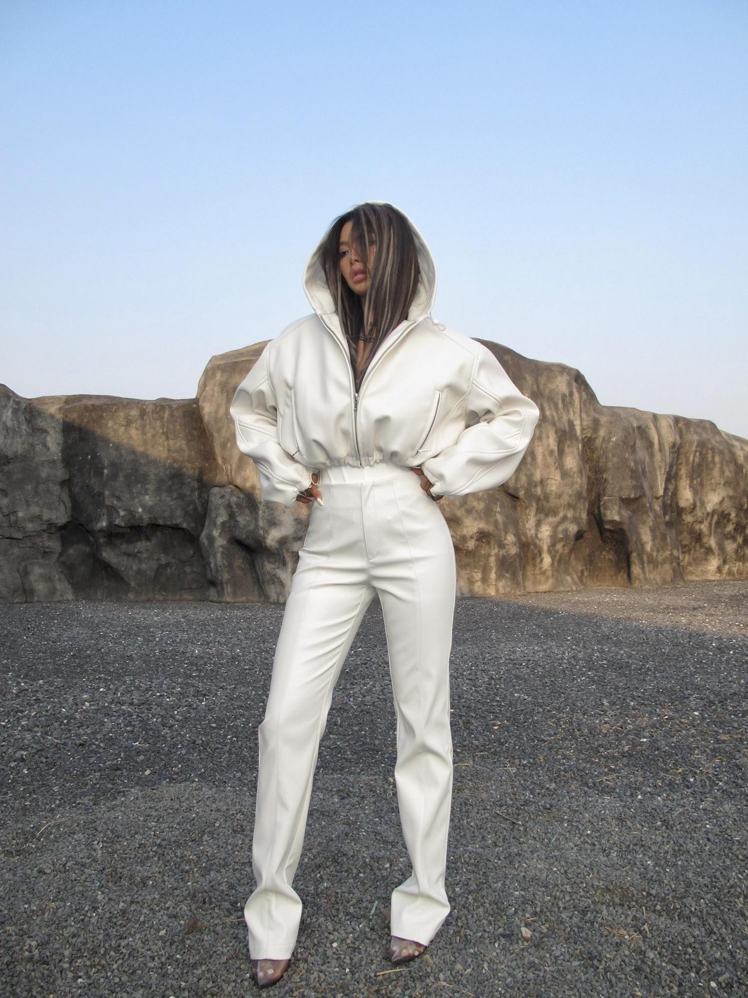 BUM STUDIO White Litchi Texture Heavy Padded Oversized Short Zip Women's Pu Leather Jackets