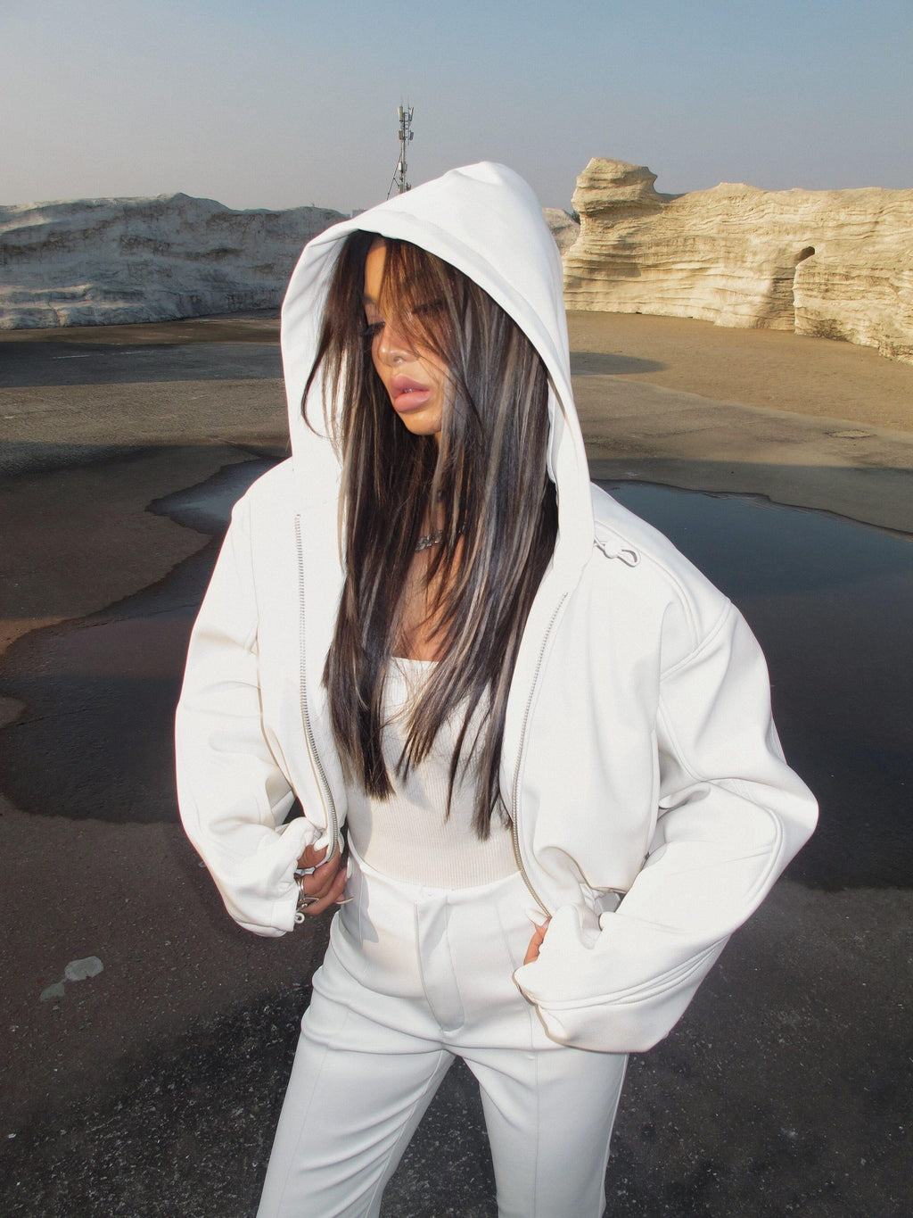 BUM STUDIO White Litchi Texture Heavy Padded Oversized Short Zip Women's Pu Leather Jackets