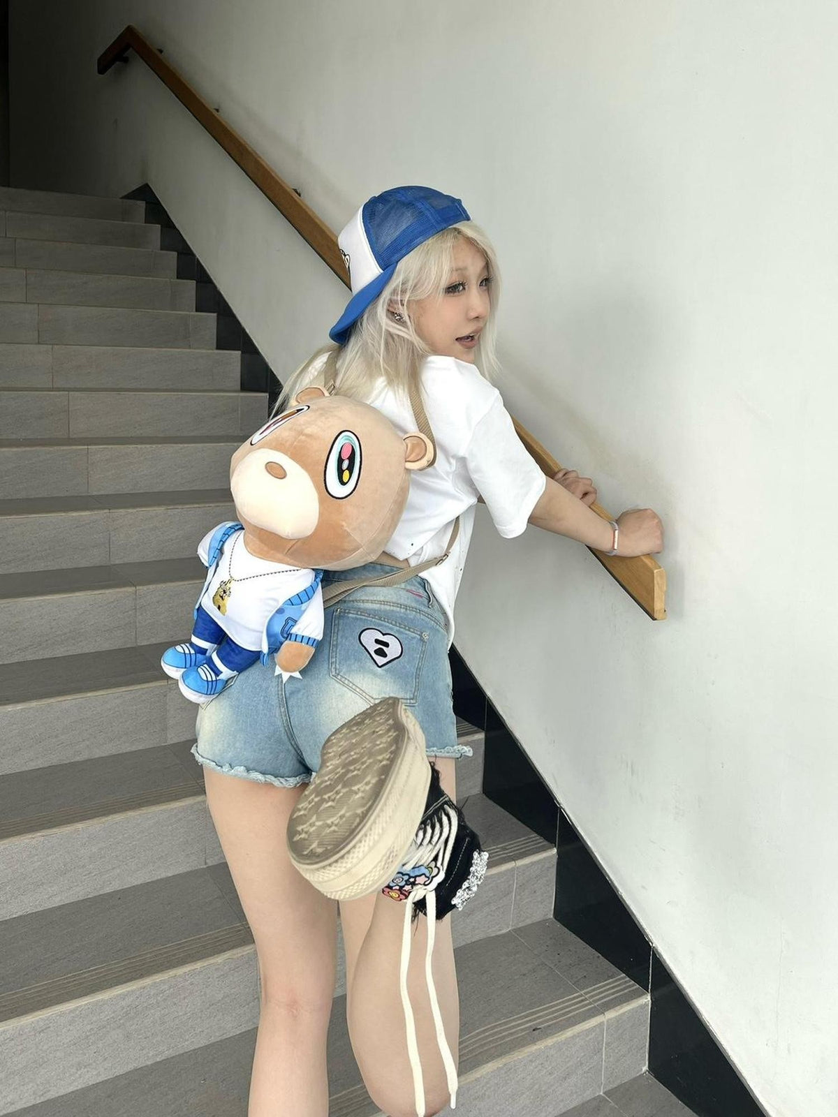 BlackBerry Bootleg Dropout Bear Graphic Street Style Women's Fabric Backpacks