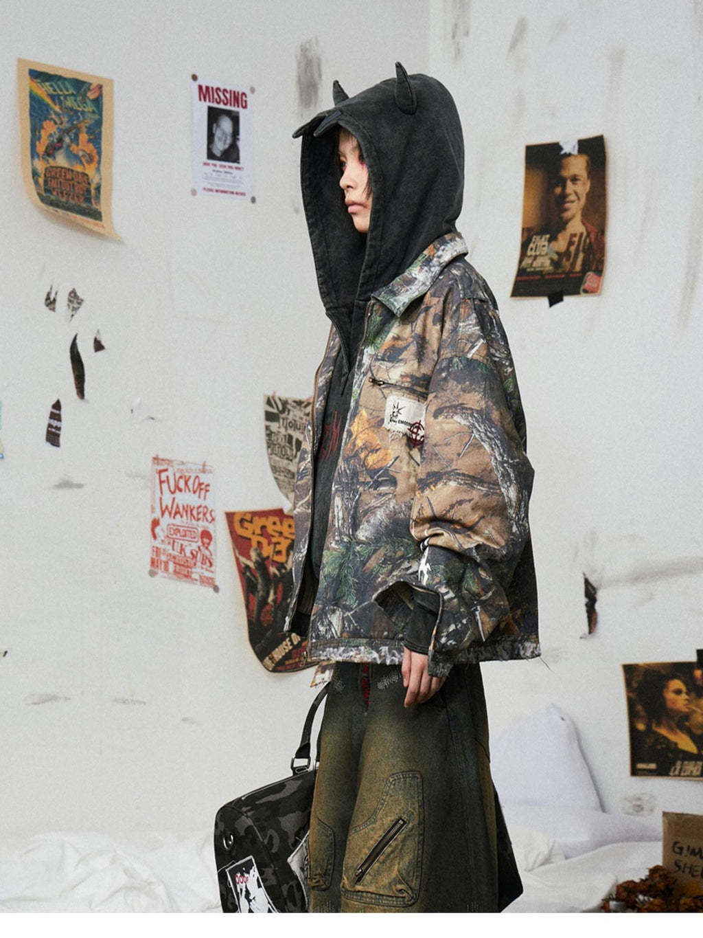 EMOBROTHER 100% Cotton Oversized Patch Embroidered Unisex Camo Zip Pocket Denim Jackets