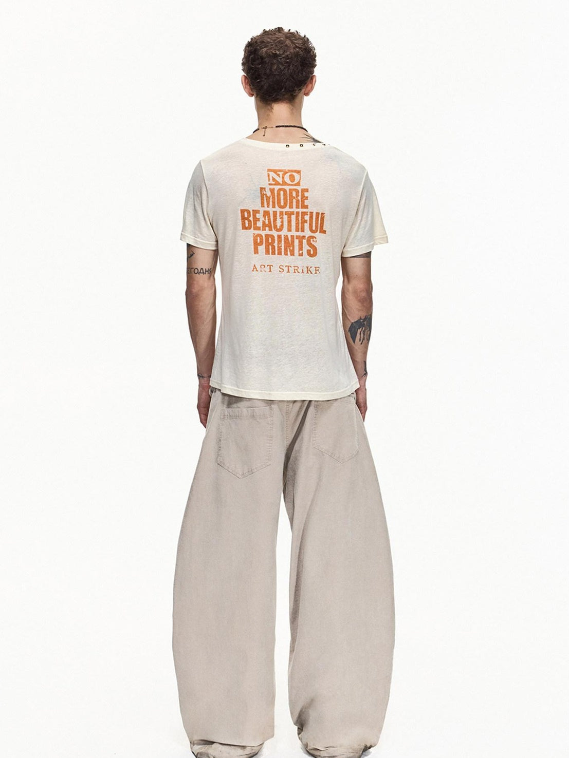 EMOBROTHER Breathable Tencel Cotton Slim Letter Studded V-neck Unisex Short Sleeve T-Shirts