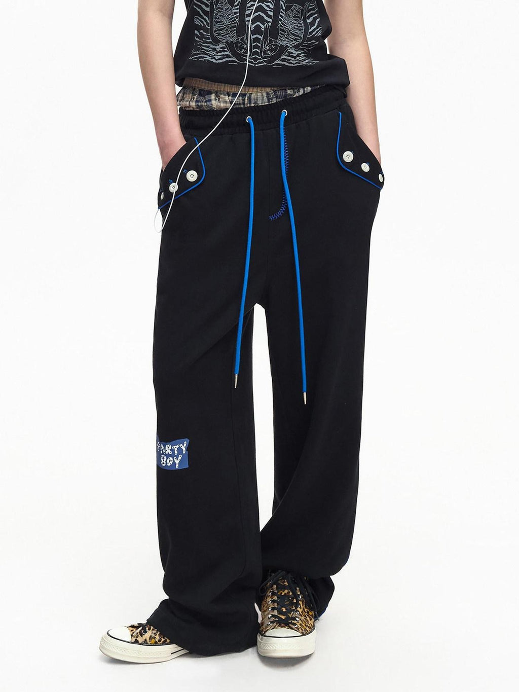 EMOBROTHER Contrast Patch Embroidery Multi Pocket Drawstring Women's Cotton Wide-leg Pants