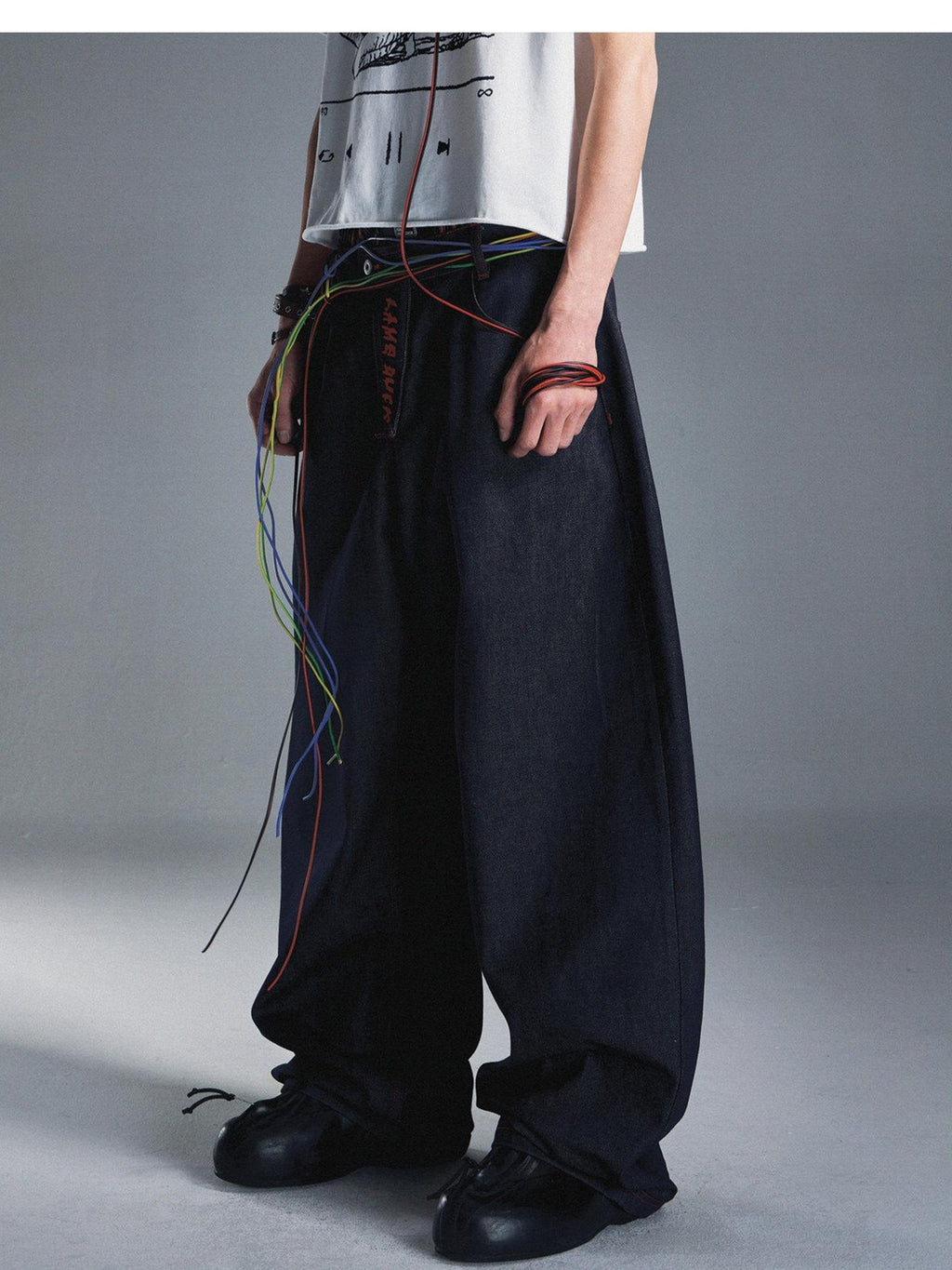 EMOBROTHER Embroidered Cotton Mid Rise Relaxed Fit Casual Blue Zip Fly Wide-Leg Jeans