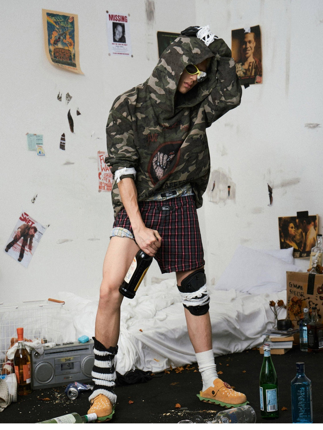 EMOBROTHER Embroidered Mid Rise Minimalist Striped Cotton Boxer Fit Men Short Trousers