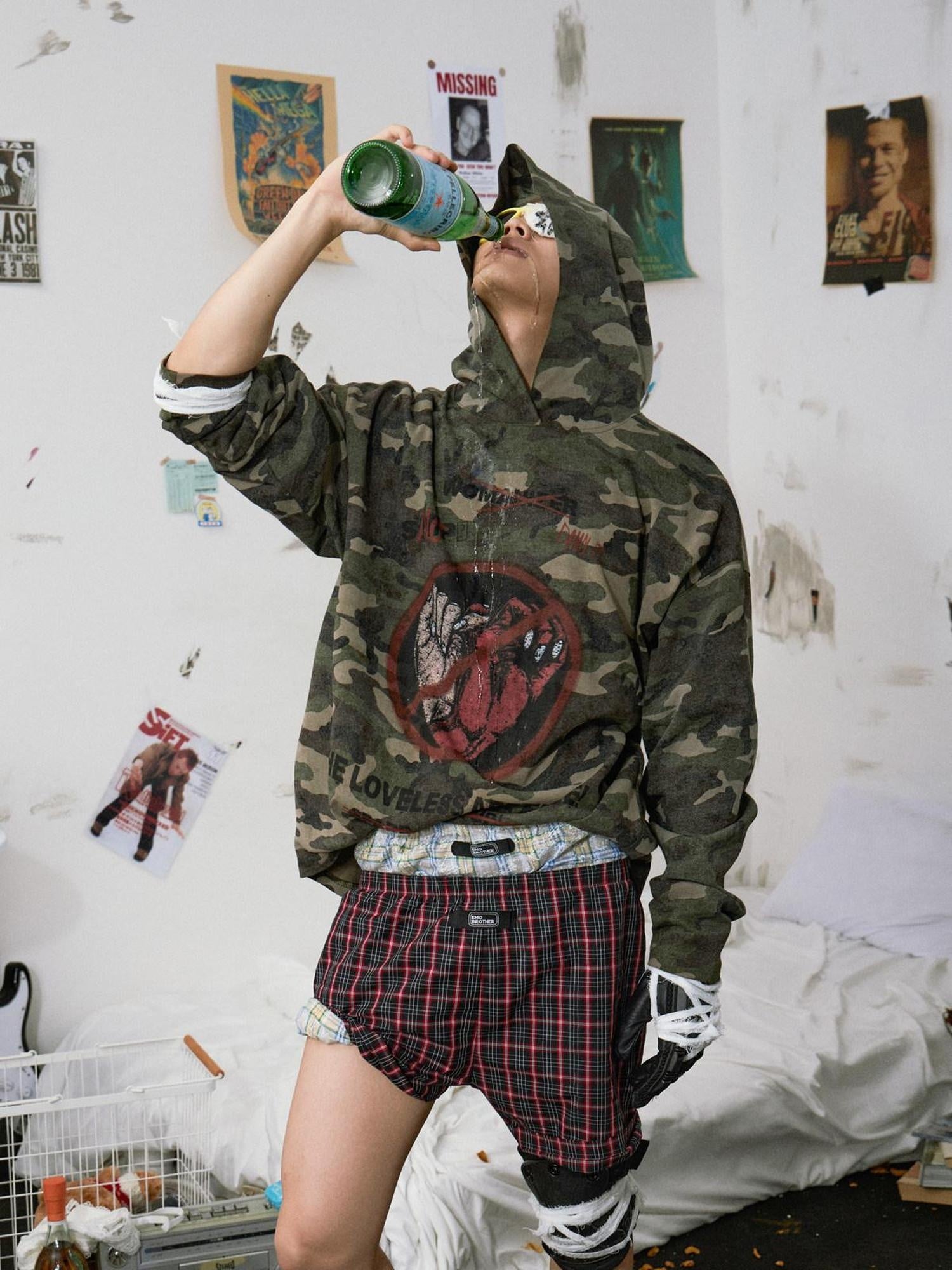 EMOBROTHER Embroidered Mid Rise Minimalist Striped Cotton Boxer Fit Men Short Trousers