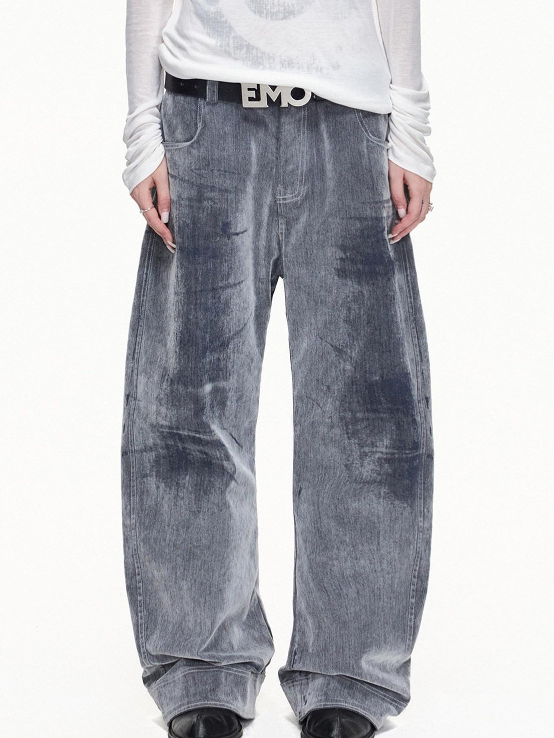 EMOBROTHER Laser Engraved Crackle Mid Rise Loose Cotton Pocket Zip Fly Wide-Leg Jeans