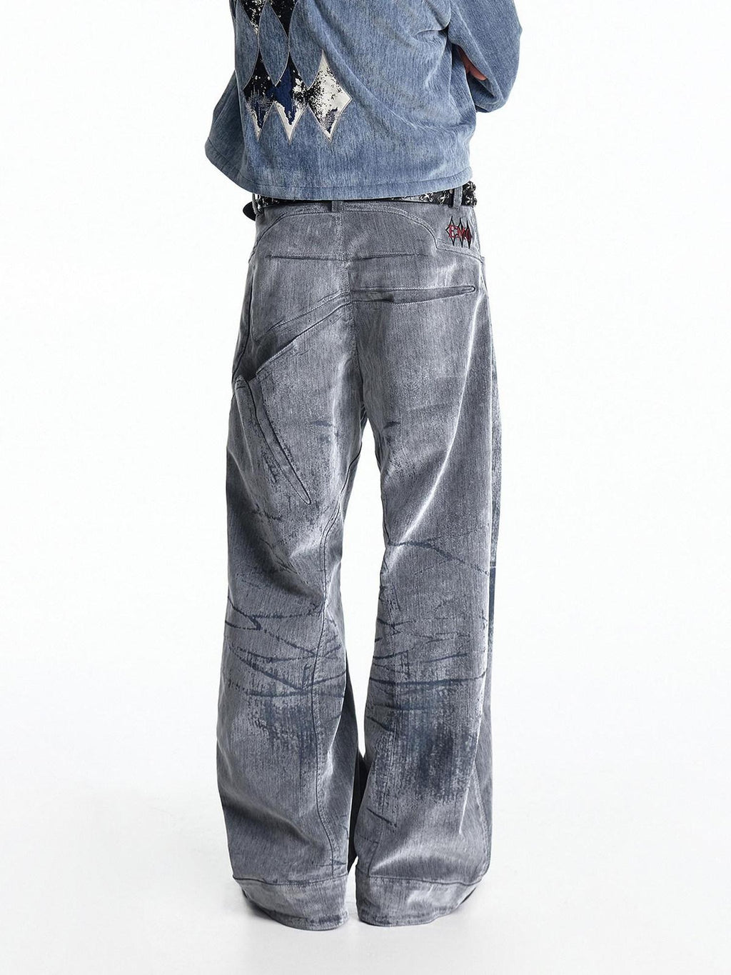 EMOBROTHER Laser Engraved Crackle Mid Rise Loose Cotton Pocket Zip Fly Wide-Leg Jeans