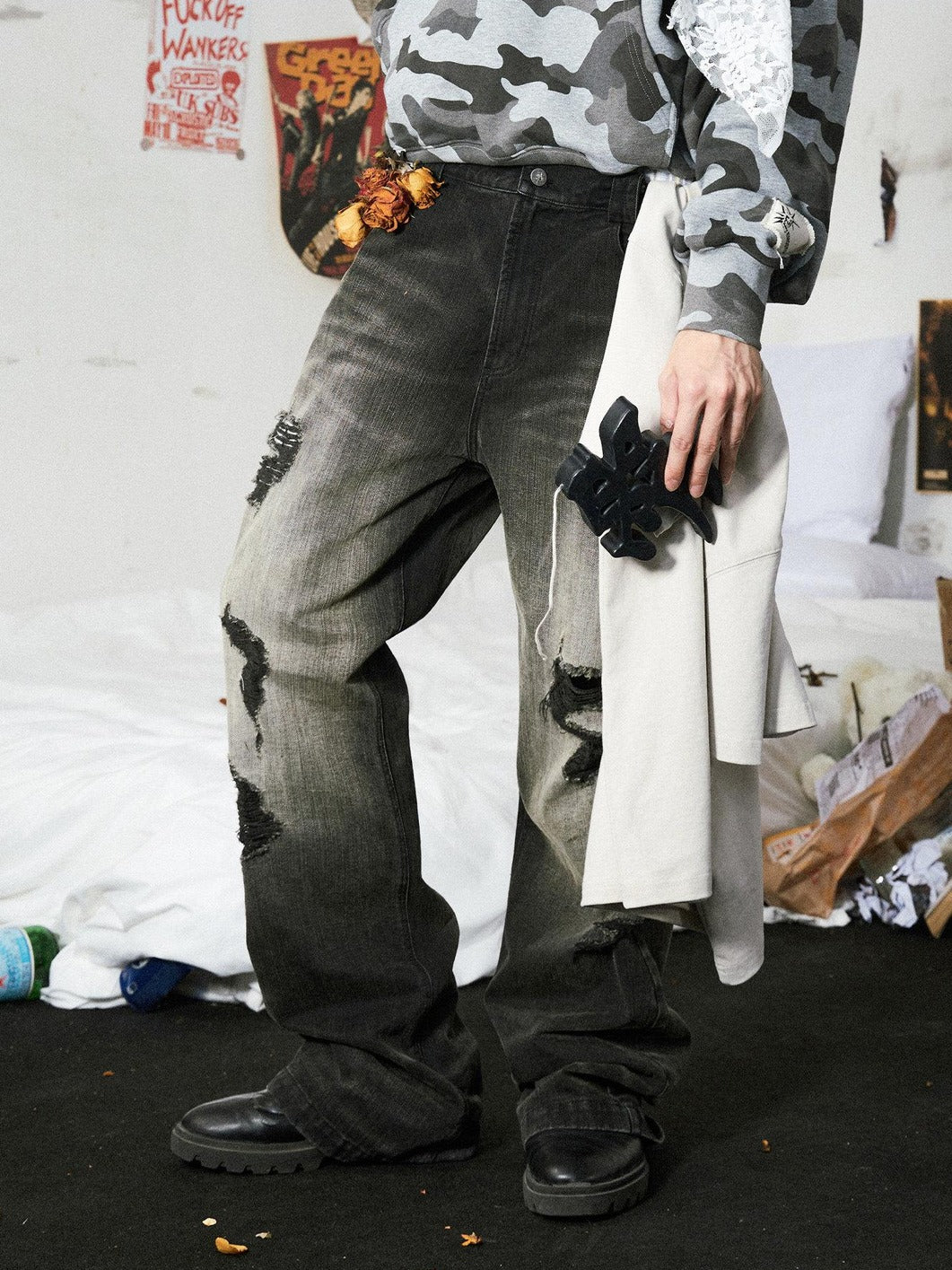 EMOBROTHER Ripped Washed Mid High Rise Relaxed Straight Casual Black Cotton Flare Jeans
