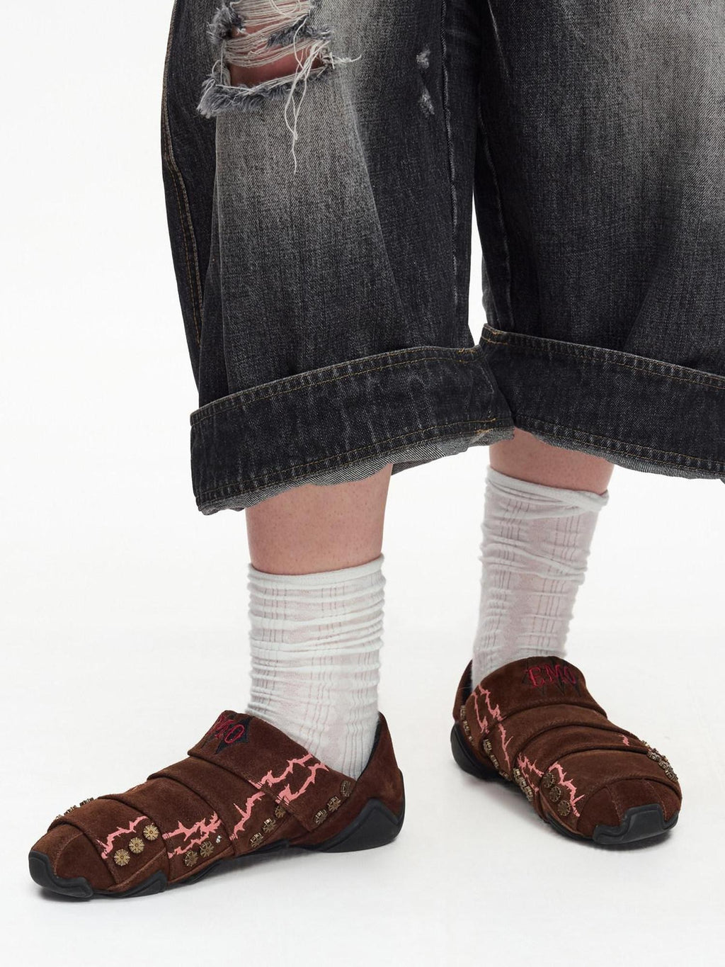 EMOBROTHER Vintage Layered Splice Embroidery Stitch Round Toe Women's Suede Loafers