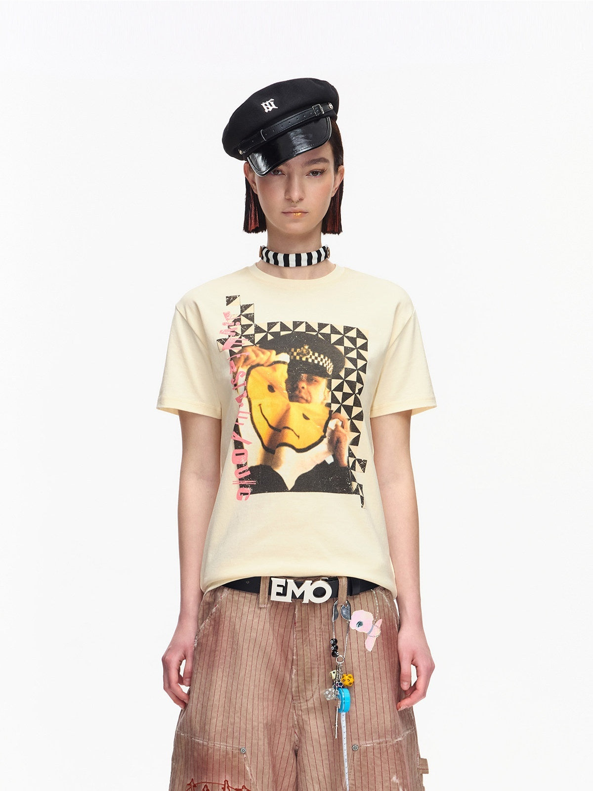 EMOBROTHER_Vintage_Smile_Print_Letter_Embroidery_Women's_Pure_Cotton_Short_Sleeve_T-shirts_1047214312173_MISSTT