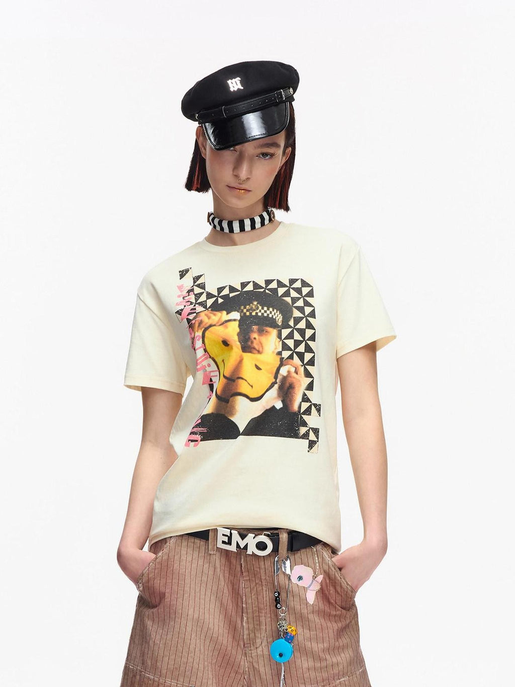 EMOBROTHER Vintage Smile Print Letter Embroidery Women's Pure Cotton Short Sleeve T-shirts