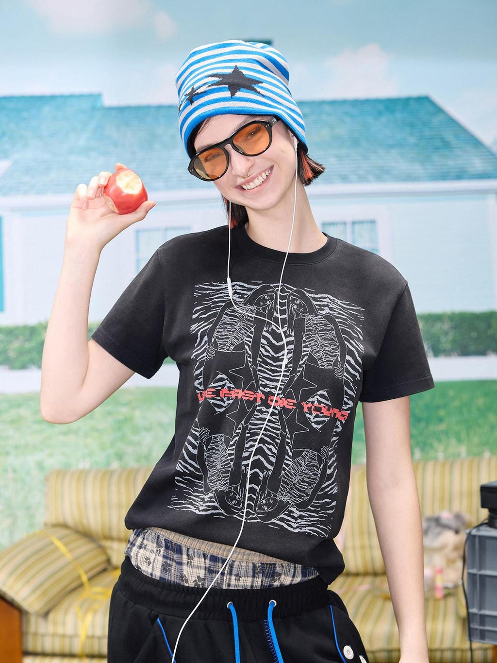 EMOBROTHER Washed Faded Tiger Portrait Print Women's Cotton Short Sleeve T-shirts