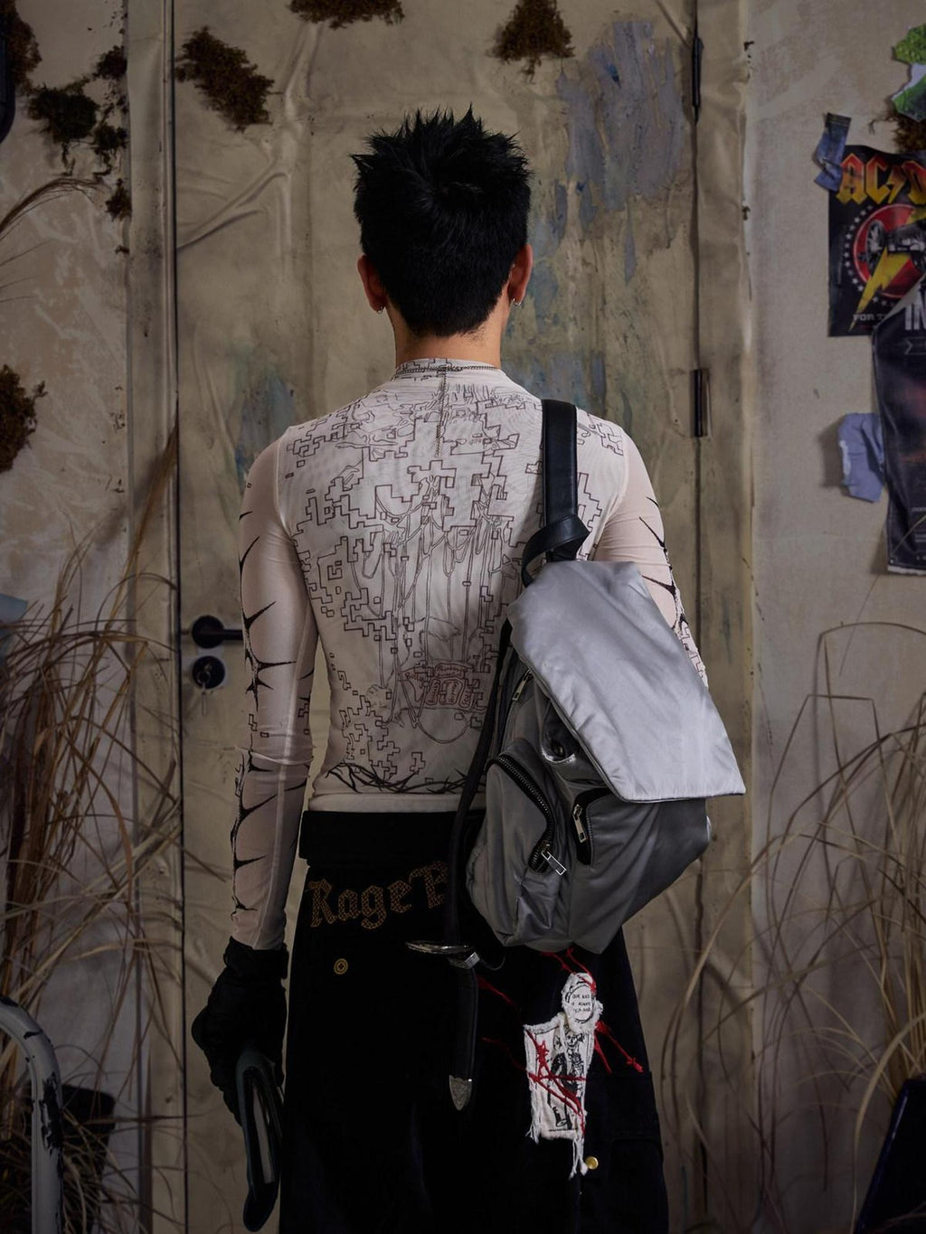EMOBROTHER Wrinkle Resistant Slim Printed Half Mock Neck Unisex Beige Long Sleeve T-Shirts