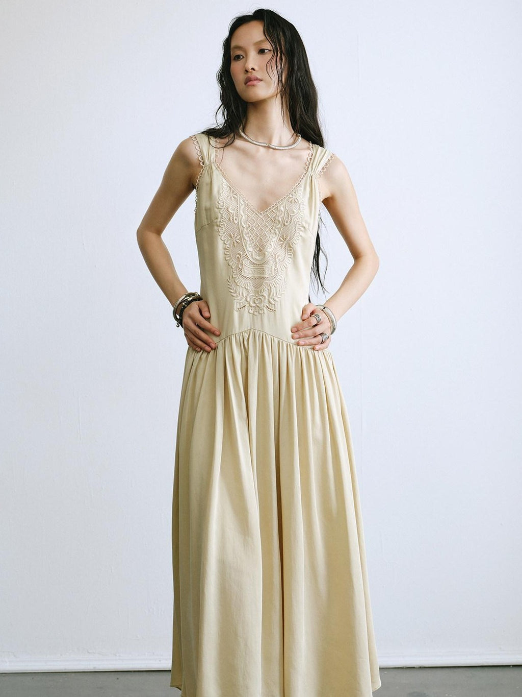 ENDO PER SE Vintage Floral Embroidered Lace V-neck Women's Lyocell Slip Maxi Dresses