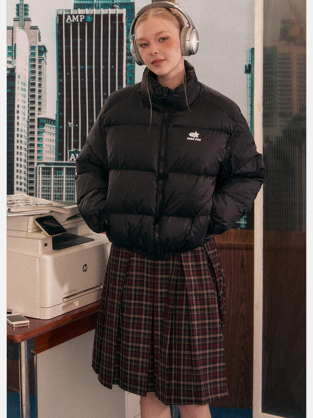 EZEK Cropped Printed Stand Collar Pocketed Women's Nylon Down Jackets