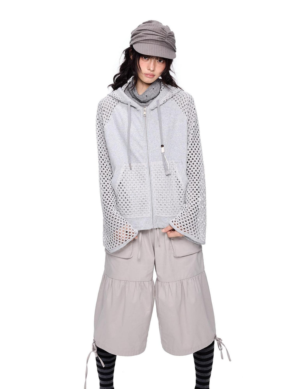 EZEK Grey Cutout Paneling Letter Print Loose Fit Long Sleeve Women's Zip-up Hoodies