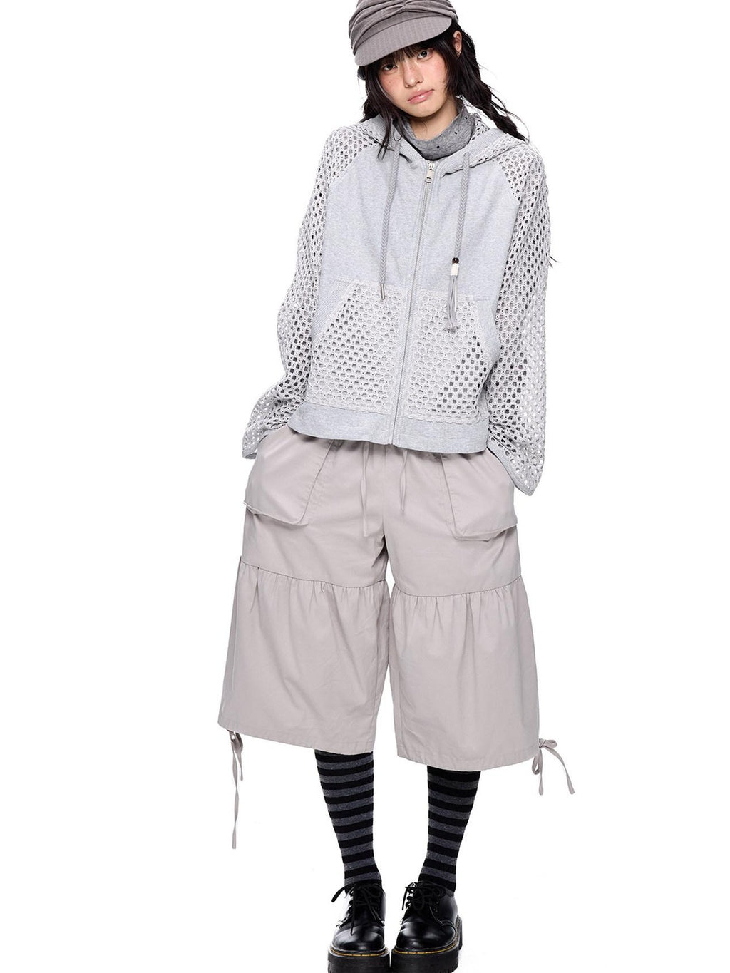 EZEK Grey Cutout Paneling Letter Print Loose Fit Long Sleeve Women's Zip-up Hoodies
