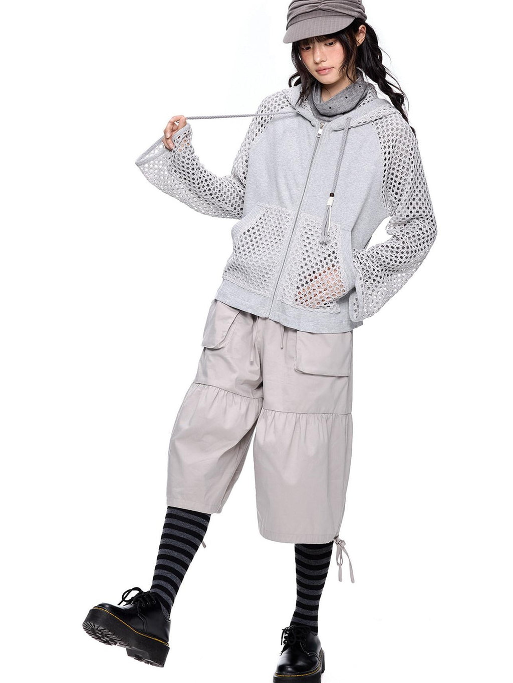 EZEK Grey Cutout Paneling Letter Print Loose Fit Long Sleeve Women's Zip-up Hoodies
