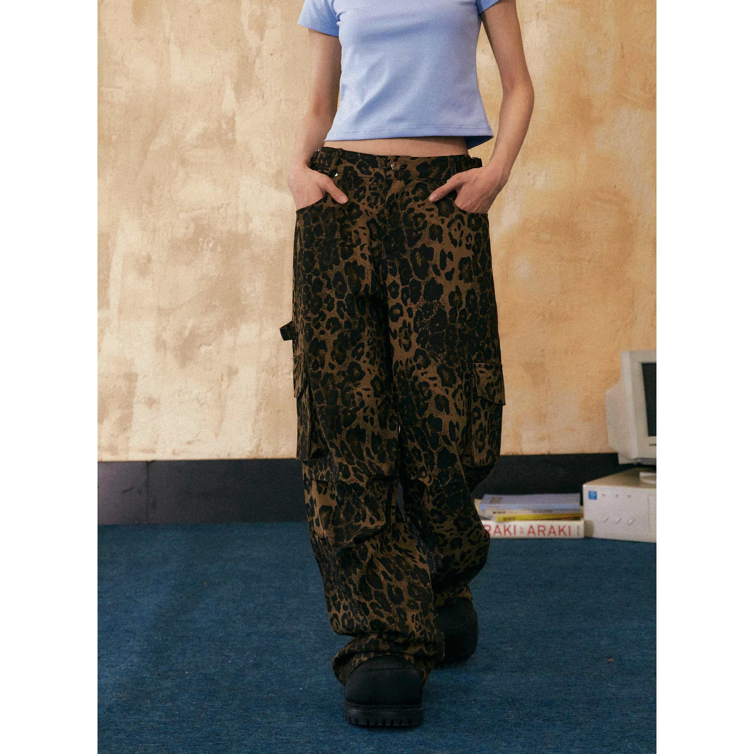 EZEK_Leopard_Print_American_Vintage_Hip_Hop_Pocketed_Women's_Straight-leg_Pants_773189057664_MISSTT