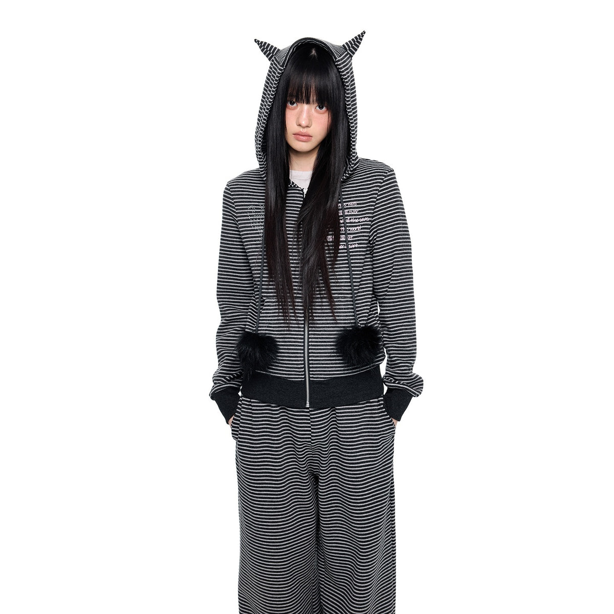EZEK_Striped_Print_Cropped_Hooded_Women's_Cotton_Blend_Zip-up_Hoodies_998210399727_MISSTT