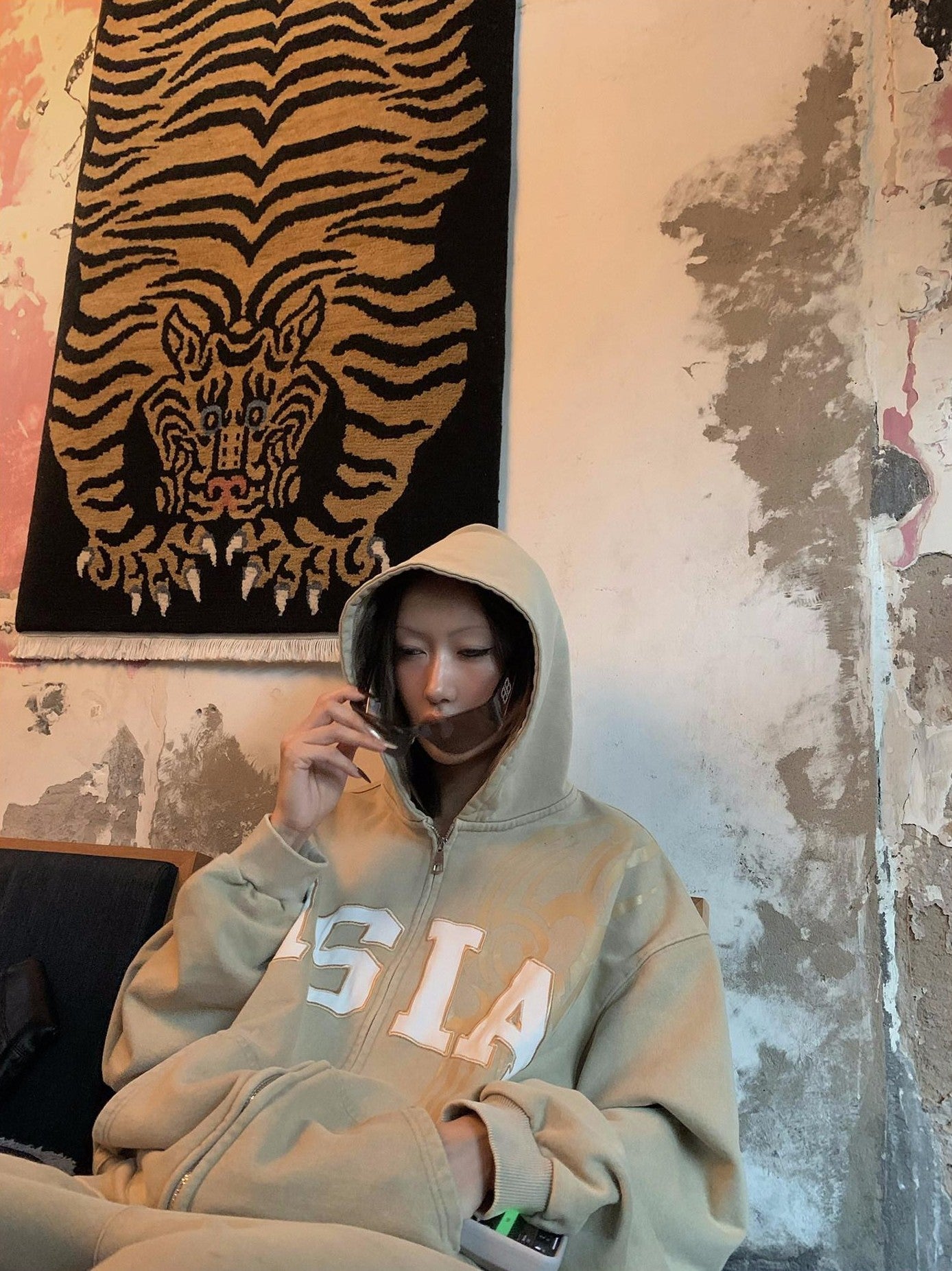 FOURFORTY Asia Love Graphic Women's Thickened Heavyweight Fleece Zip-up Hoodies