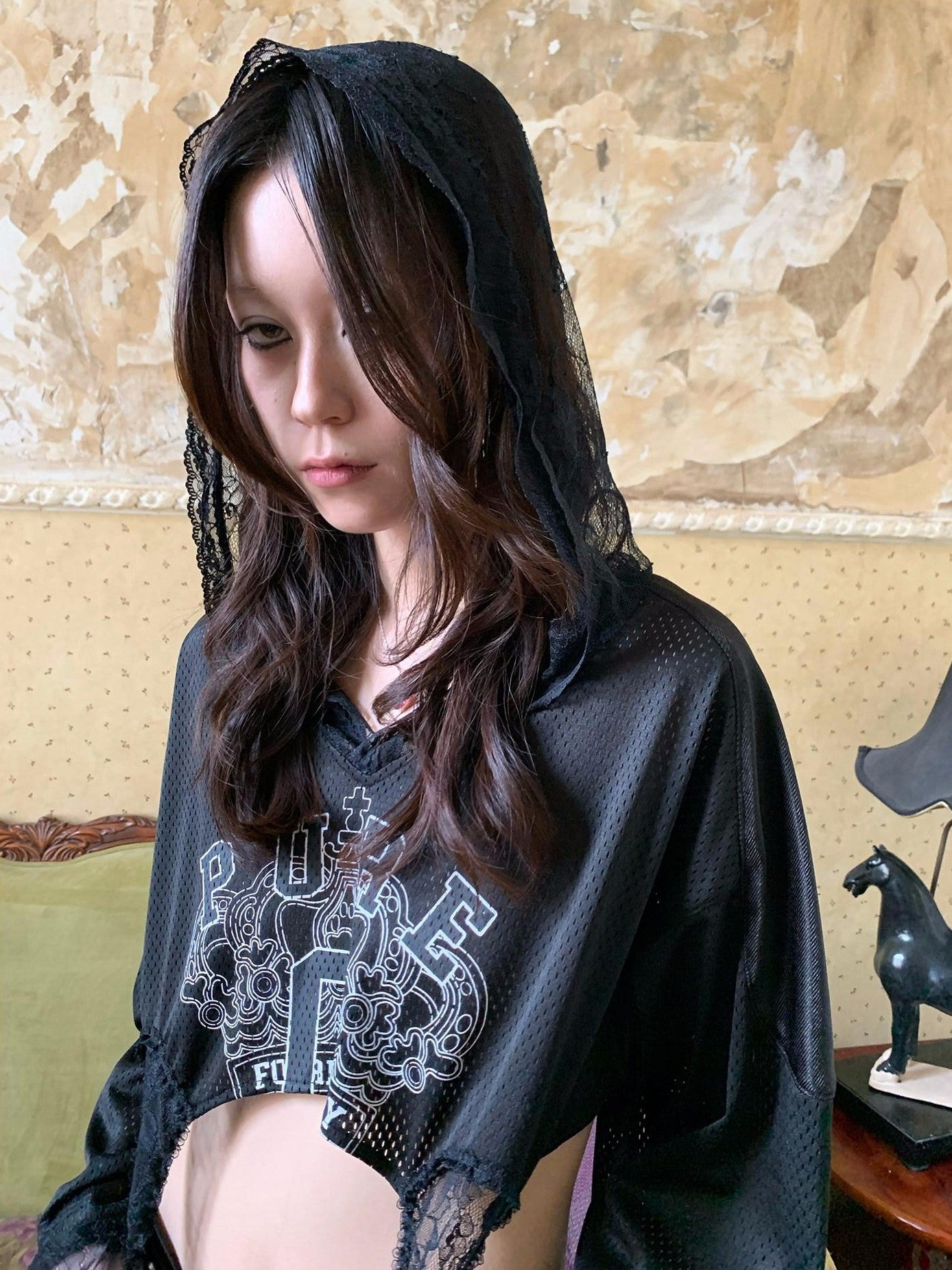 FOURFORTY Black Lace Hooded Gothic Women's Polyester Off-shoulder T-shirts