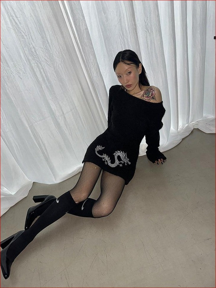 FOURFORTY Dragon Girl Pattern Off Shoulder Loop Knit Skin Friendly Women's Sweaters