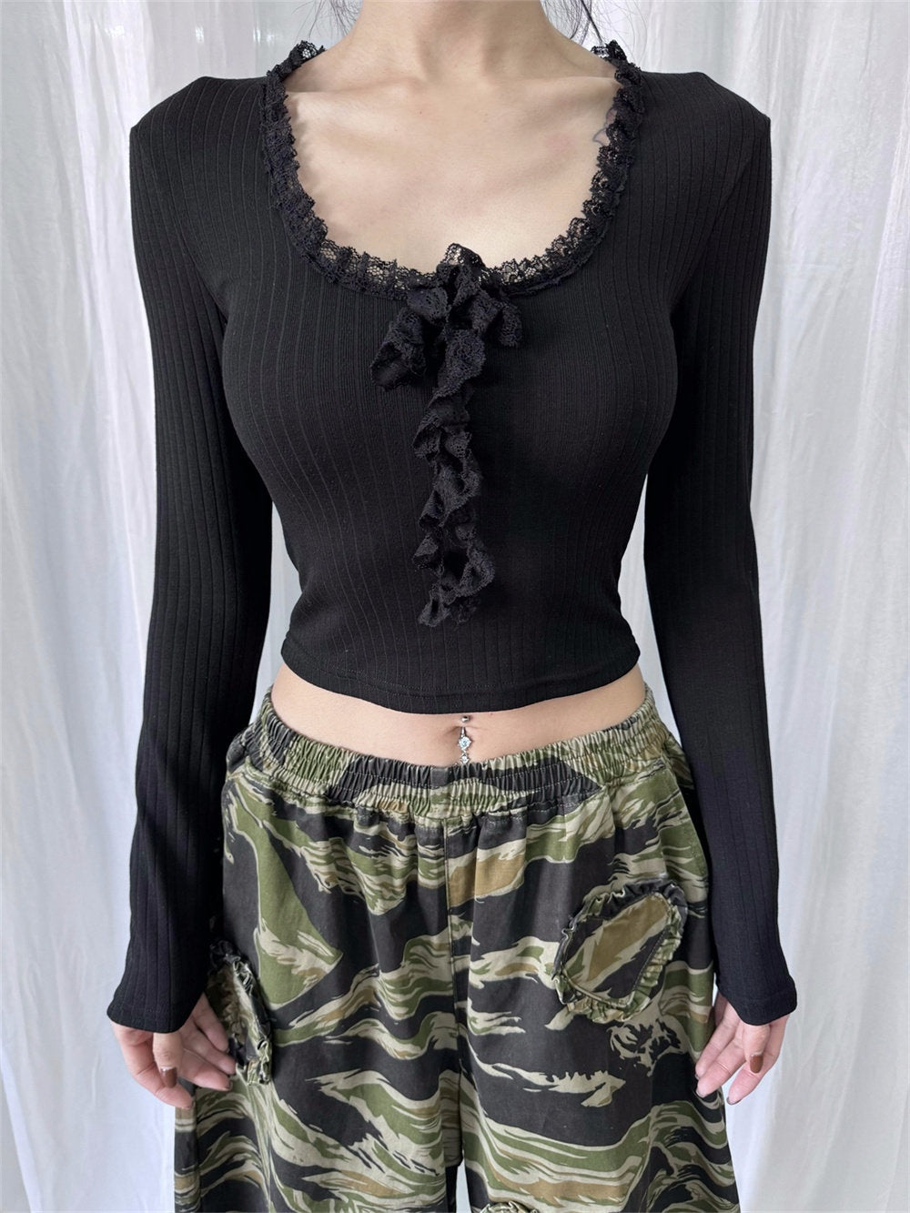 FOURFORTY_Leopard_Lace_U_Neck_Slim_Fit_Women's_Polyester_Cotton_Blend_Long_Sleeve_T-shirts_768071647915_MISSTT