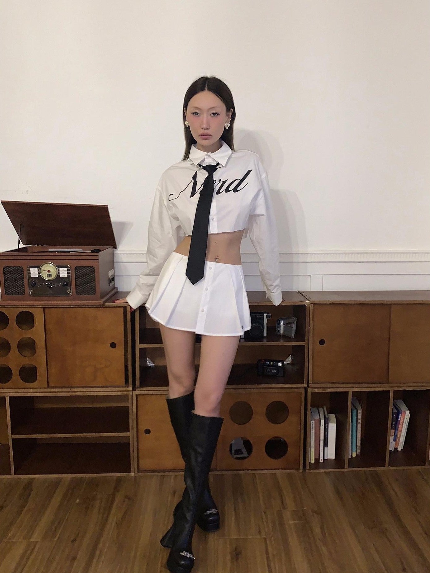 FOURFORTY Letter Print Collar Cropped Shirt Women's Cotton Pleated Skirts