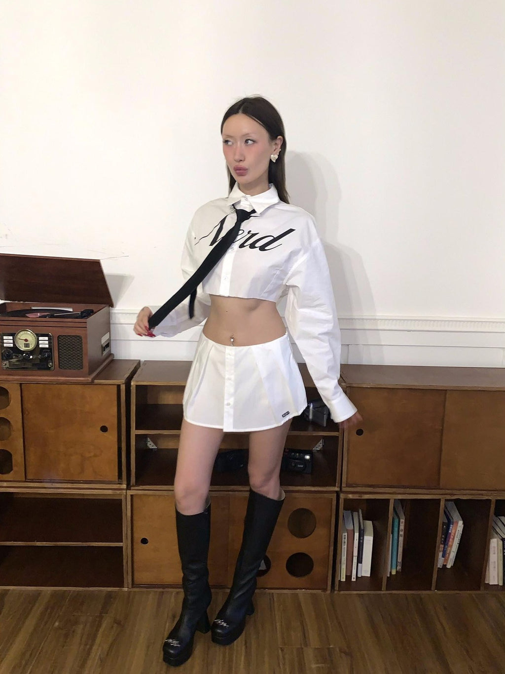 FOURFORTY Letter Print Collar Cropped Shirt Women's Cotton Pleated Skirts