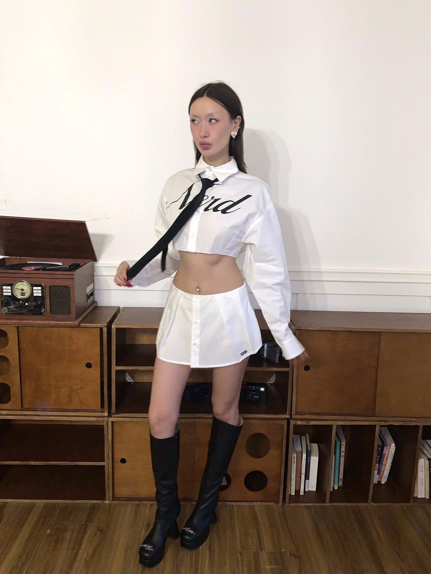 FOURFORTY Letter Print Collar Cropped Shirt Women's Cotton Pleated Skirts