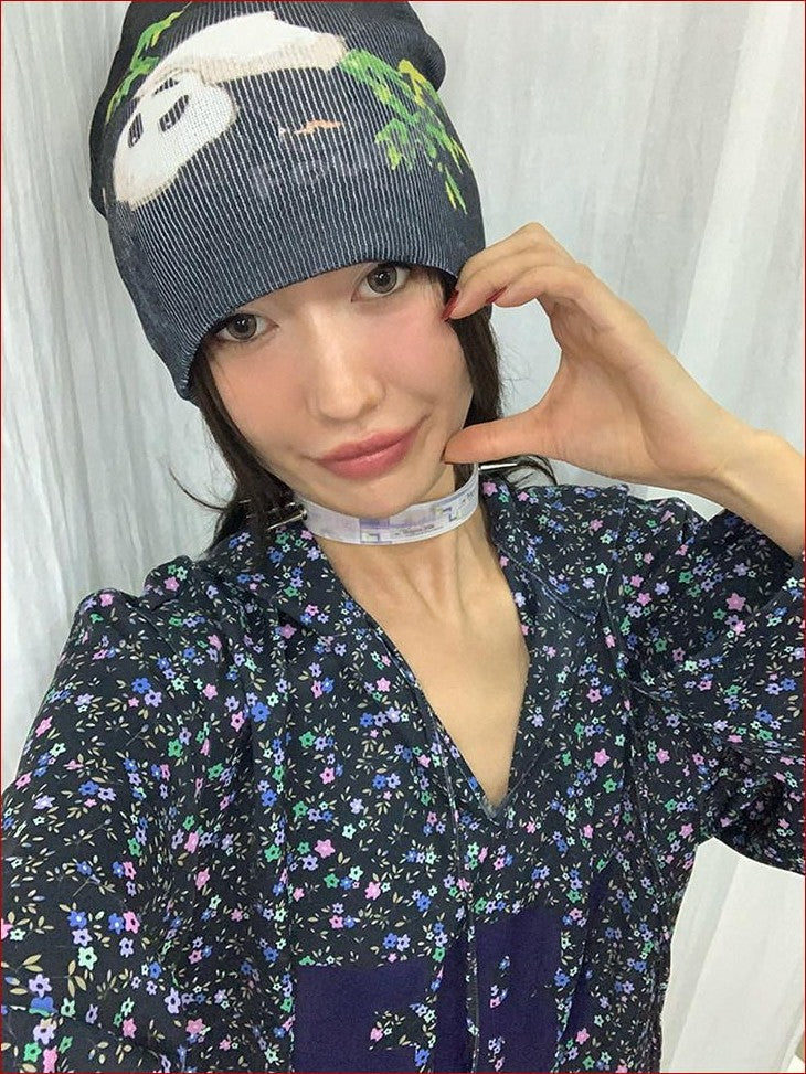 FOURFORTY Panda Printed Women's Ultra Soft Chunky Knitted Yarn Cozy Beanies