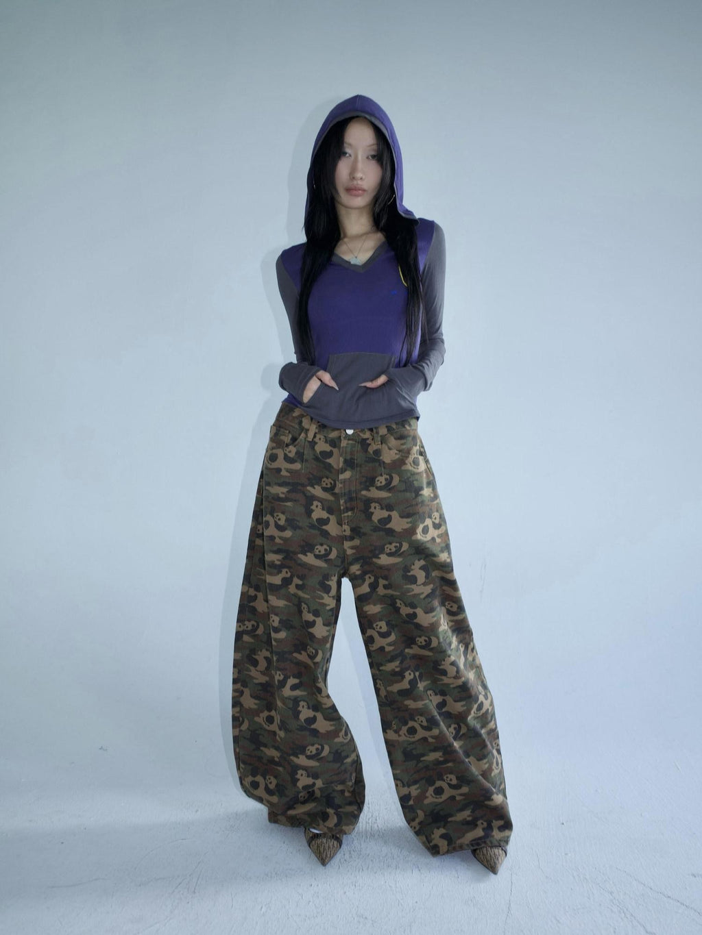 FOURFORTY Panda Workwear Camouflage Cargo Banana Curved Hem Women's Chinos