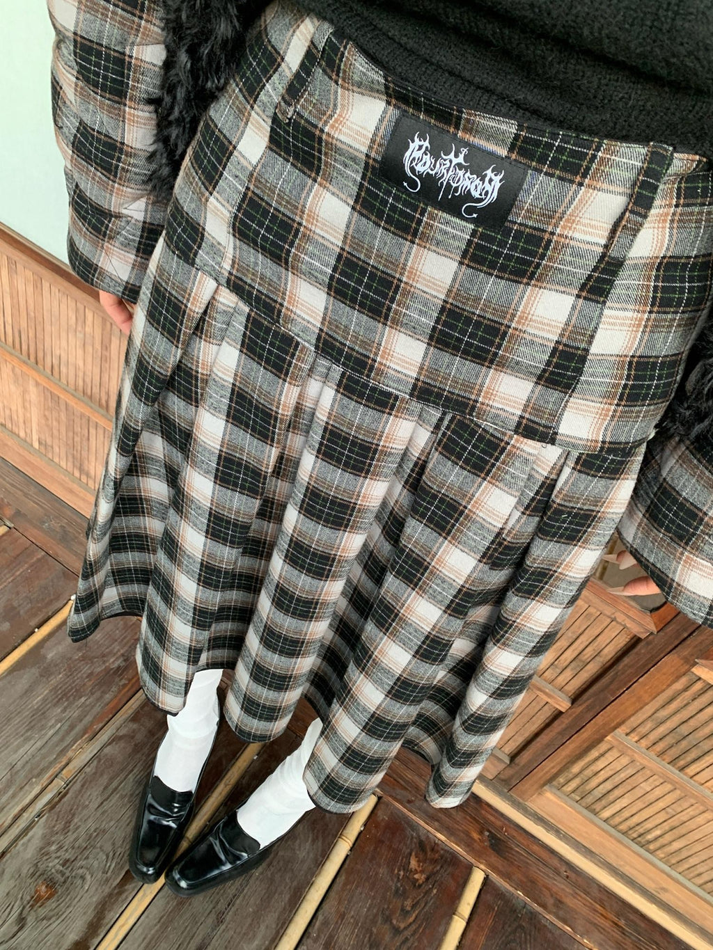 FOURFORTY Plaid Reversible Schoolgirl Women's Wool Blend Pleated Skirts