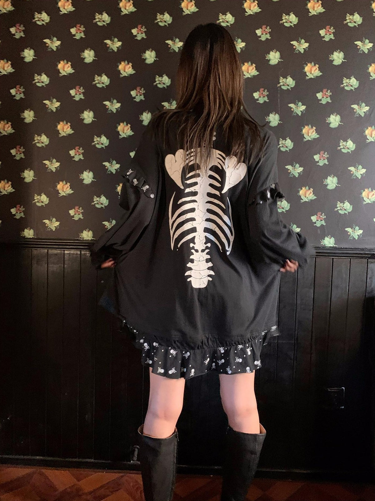 FOURFORTY Skeleton Floral Lace Trim Women's Cotton Long Sleeve T-shirts