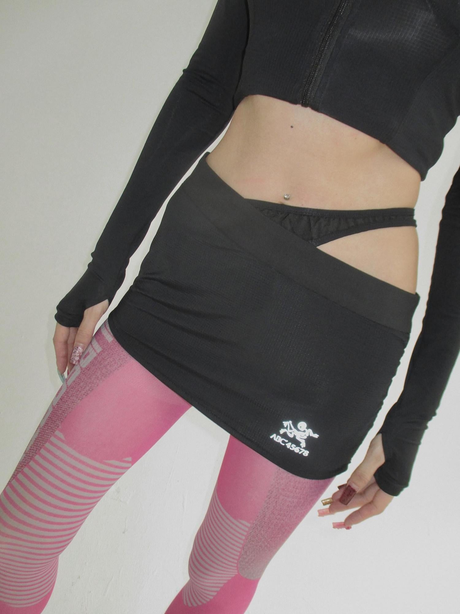 FOURFORTY Sleek Functional Drawstring Ruched Women's Techwear Mini Skirts