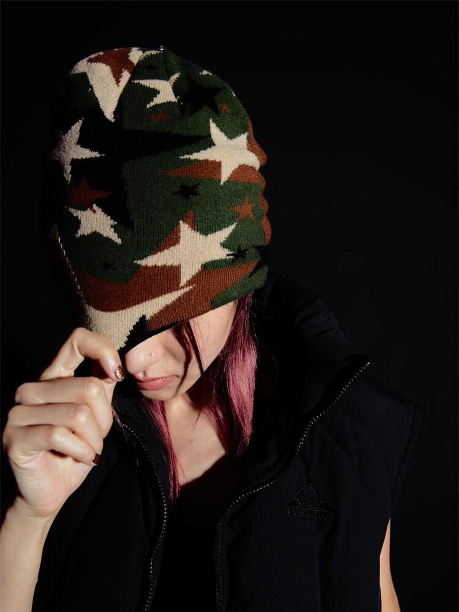 FOURFORTY Star Camouflage Pattern Knitted Women's Chunky Soft Yarn Beanies