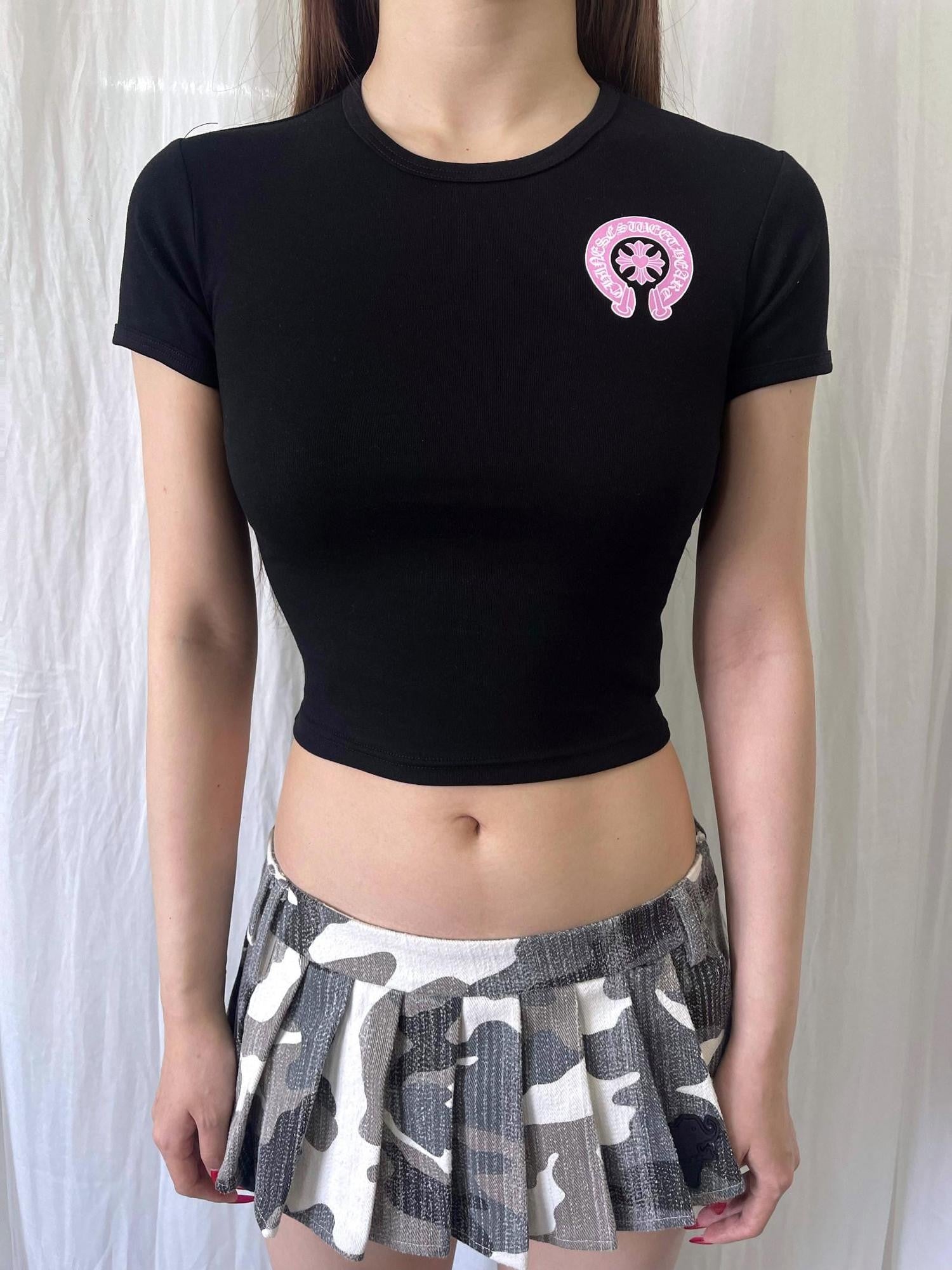 FOURFORTY Sweetheart Candy Colorblock Cropped Women's Short Sleeve T-shirts