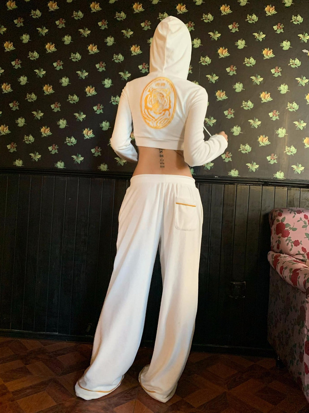 FOURFORTY Tiger Embroidered Towel Fabric Women's Hoodies