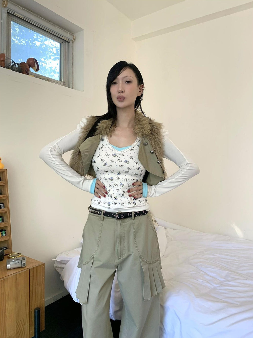 FOURFORTY Washed Distressed Pleated Straight Leg Cotton Women's Cargo Pants