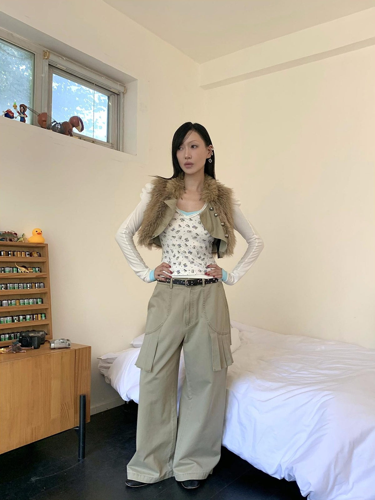 FOURFORTY Washed Distressed Pleated Straight Leg Cotton Women's Cargo Pants