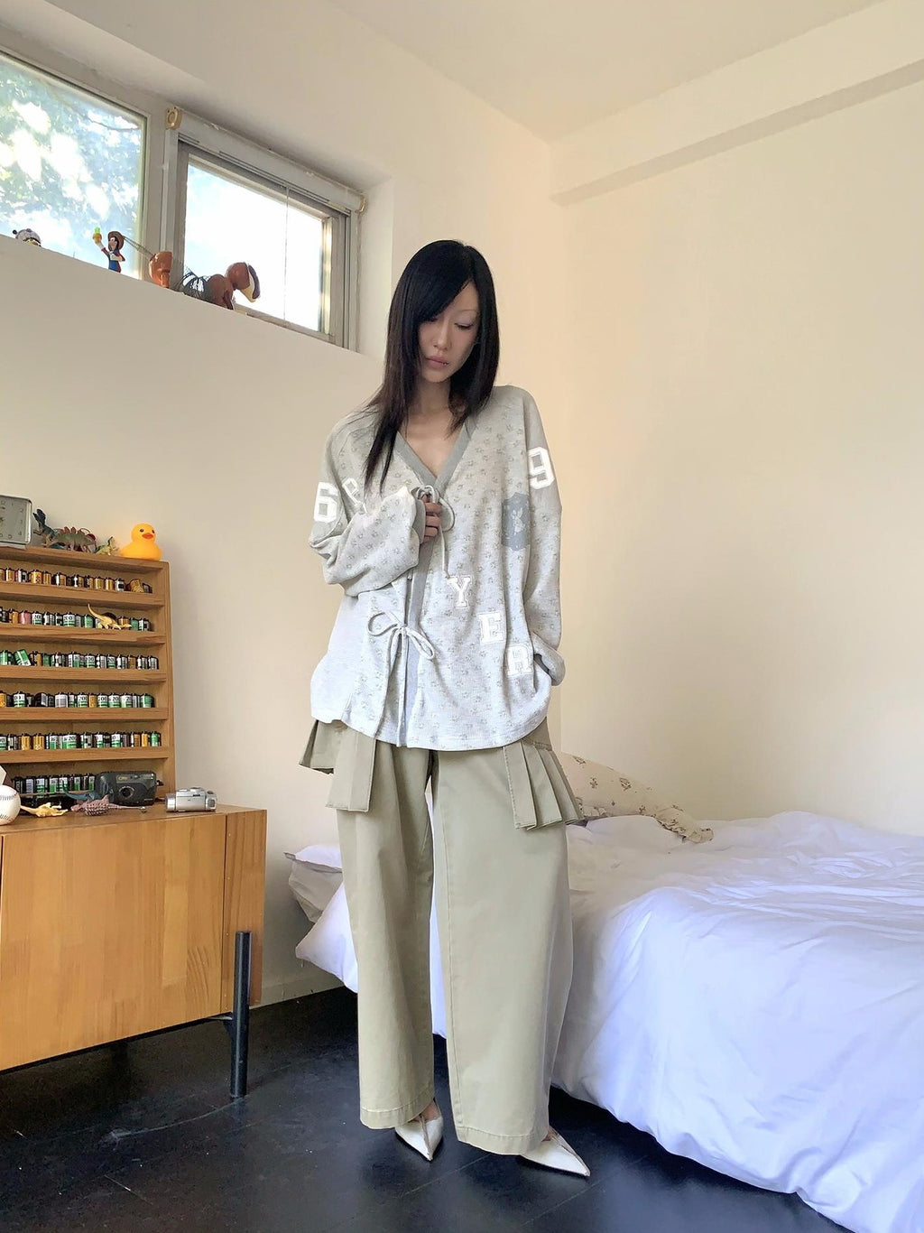 FOURFORTY Washed Distressed Pleated Straight Leg Cotton Women's Cargo Pants