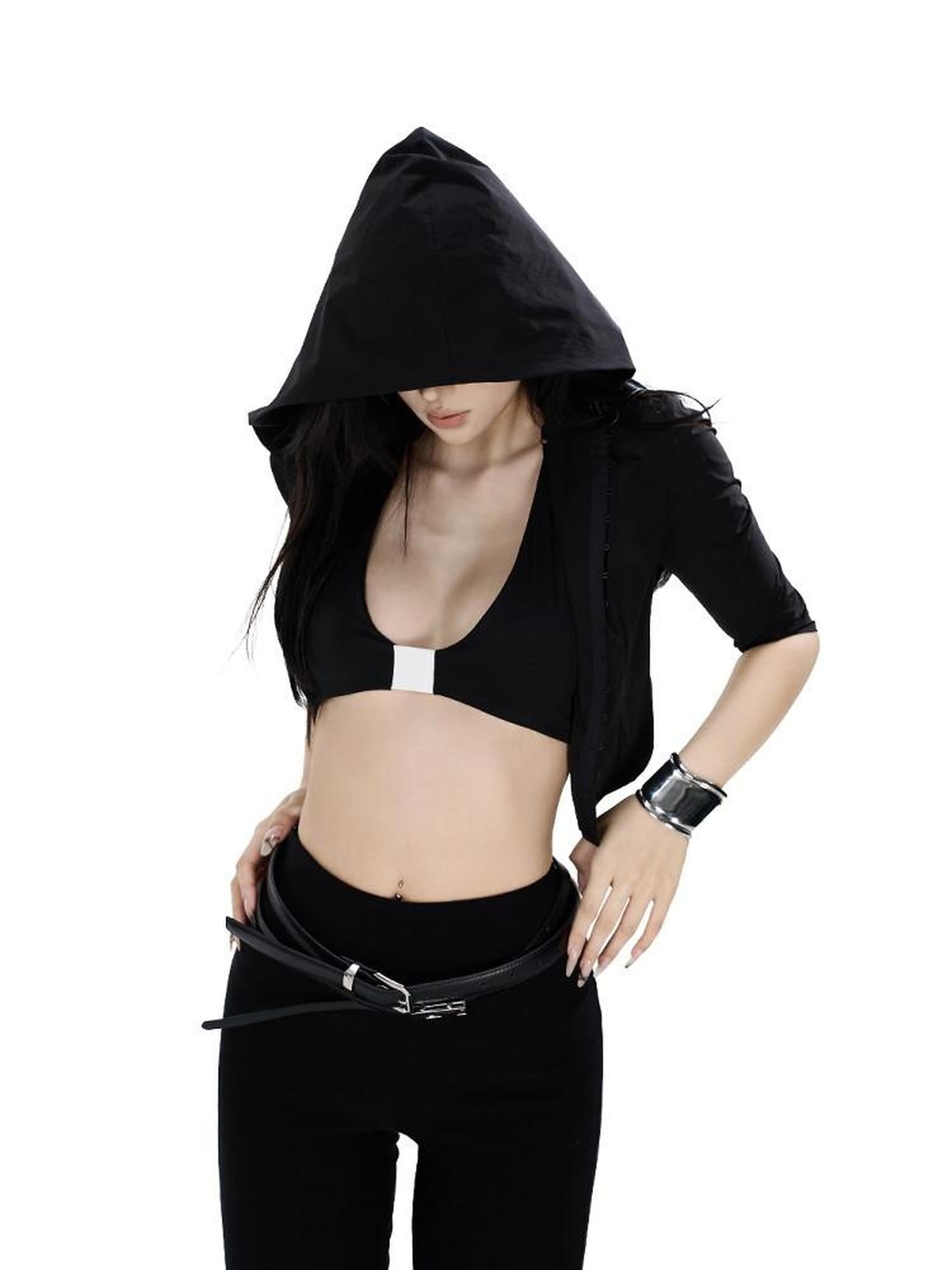 Fanptntox Black And White Hooded Hook Closure Mesh Back Slim Fit Women's Cropped Shirts